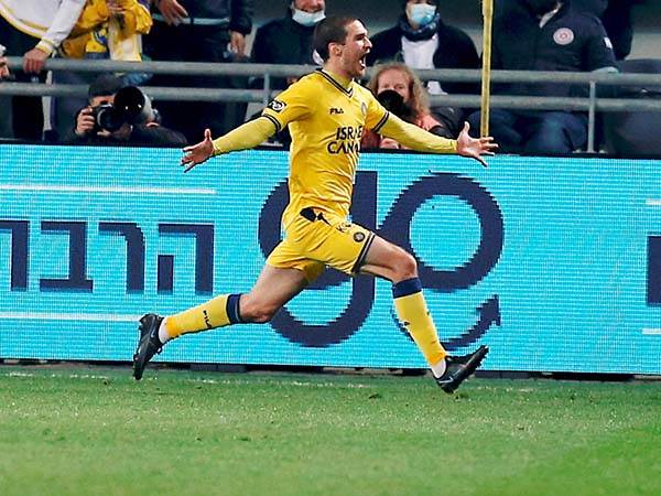 הוא כבר עם 2 מ-2. יובאנוביץ' (אלן שיבר)