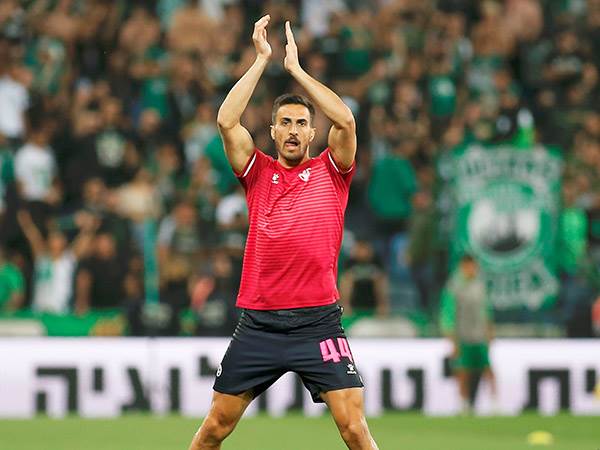 "אי אפשר להחזיק שחקן בכוח" (אלן שיבר)