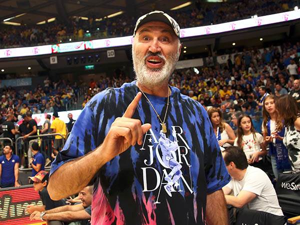 הצלחה היסטורית. זופי אבדיה (אלן שיבר)