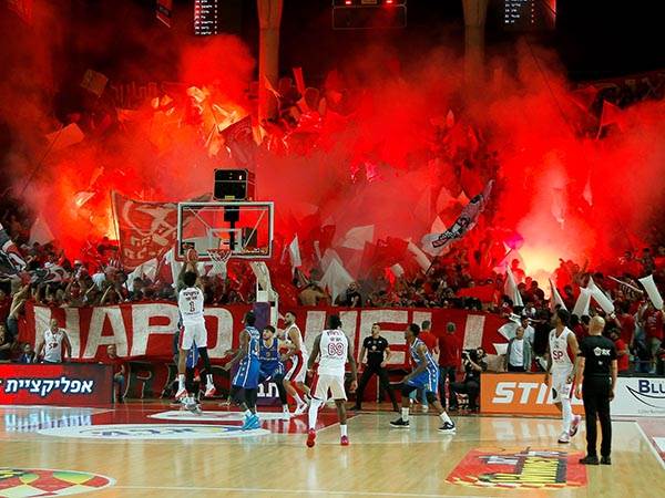 אווירה מחשמלת (אלן שיבר)