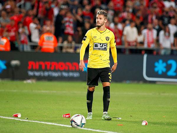 "כמעט כל מי שחתום רוצה לעזוב" (אלן שיבר)