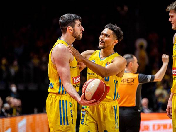 ממעיט בטראש טוק. זוסמן (GETTY)