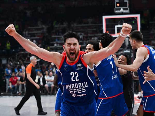 "הגיע הזמן" (Photo by Rodolfo Molina/Euroleague Basketball via Getty Images)