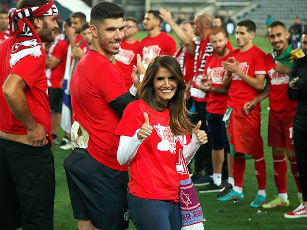 ספונסר חדש להפועל באר שבע (צילום: אלן שיבר)