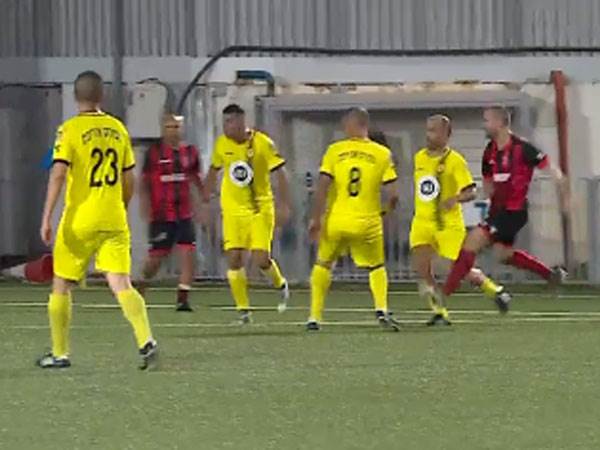 שער נהדר בדרך לתואר. ורמוט