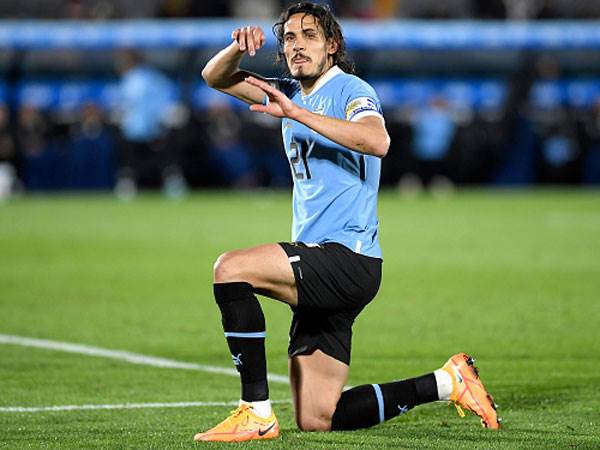 קבאני. הליגות מתחילות בלעדיו (Sandro Pereyra/Agencia Gamba/Getty Images)