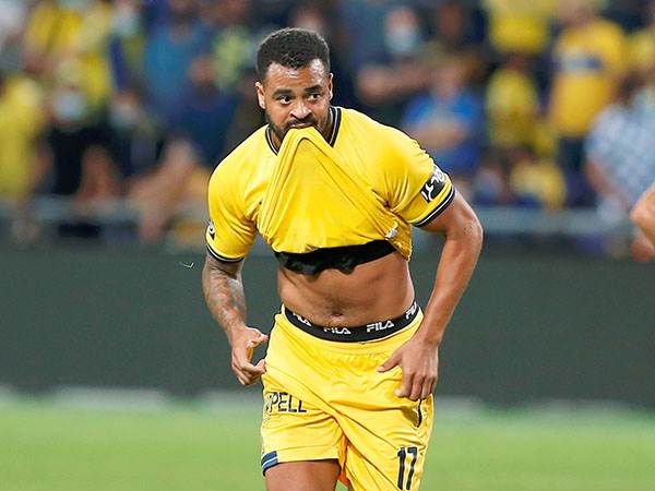 נפרד אחרי שנה בלבד. קובאס (אלן שיבר)