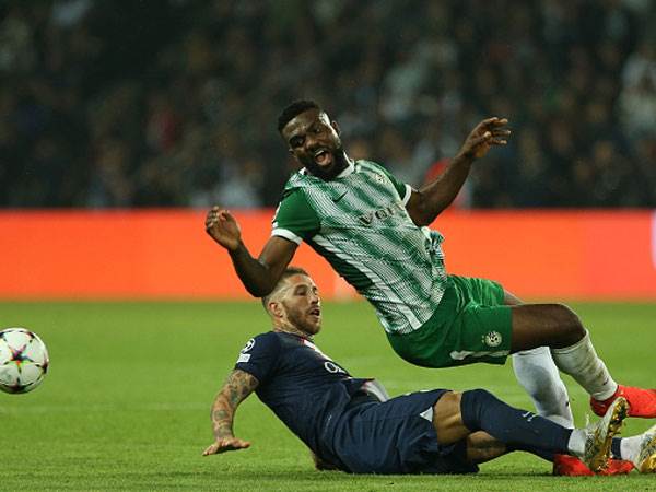 פעיל בהגנה (Steve Bardens - UEFA/UEFA via Getty Images)