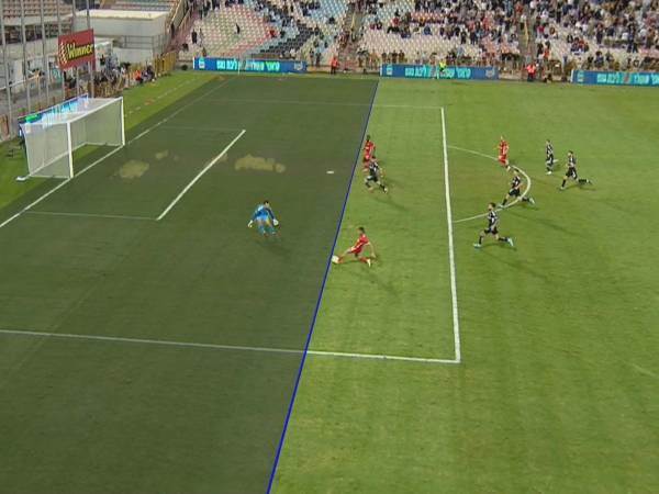 אבנעזר ממאטה עמד מאחורי הכדור