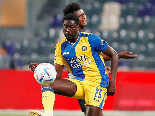 ישוב לאימונים. לוקאסן (אלן שיבר)