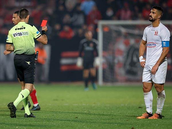 אלא שאז בירם כיאל הורחק (צילום: מאור אלקסלסי)