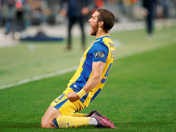 התאקלם נהדר בישראל, יובאנוביץ' (אלן שיבר)