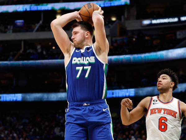 הופך את הריבאונד לכלי התקפי (Photo by Tim Heitman/Getty Images)