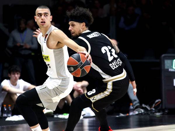 מדר. נהדר (Getty)