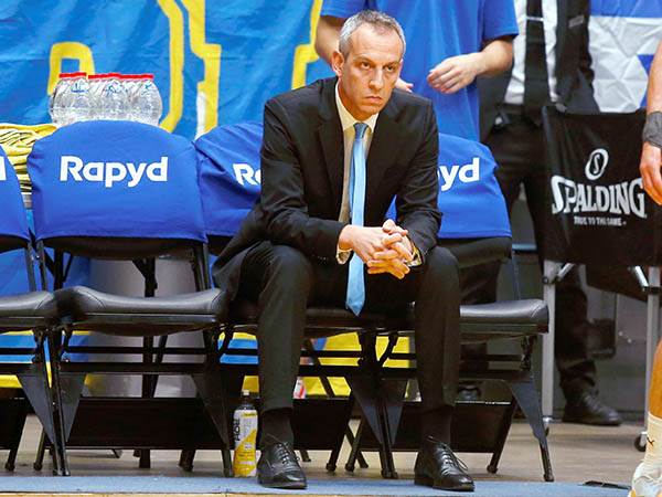 "תלויים בעצמנו, אבל זה לא קל" (אלן שיבר)