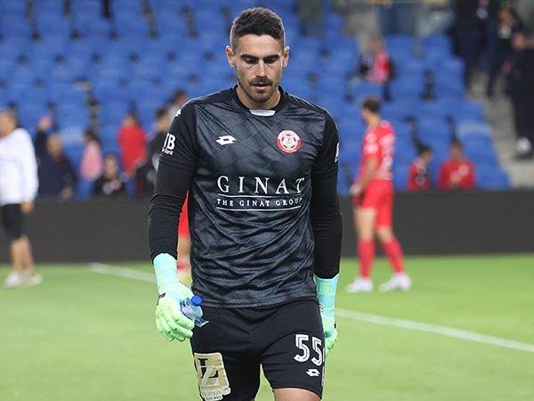 עימות בסיום המשחק. לבקוביץ' (ברני ארדוב)