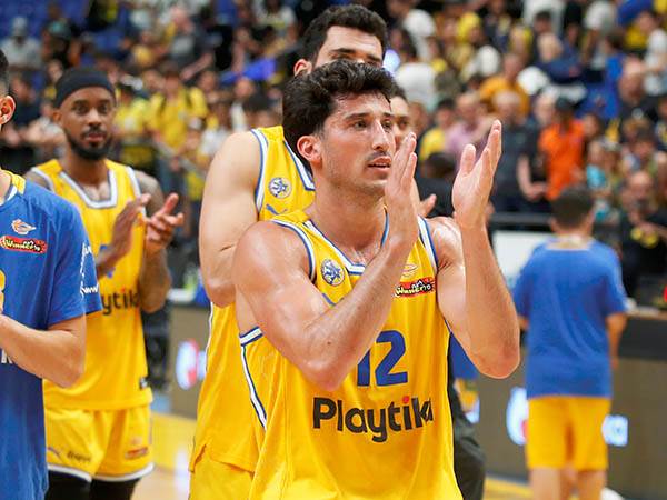 הקפטן נשאר (אלן שיבר)