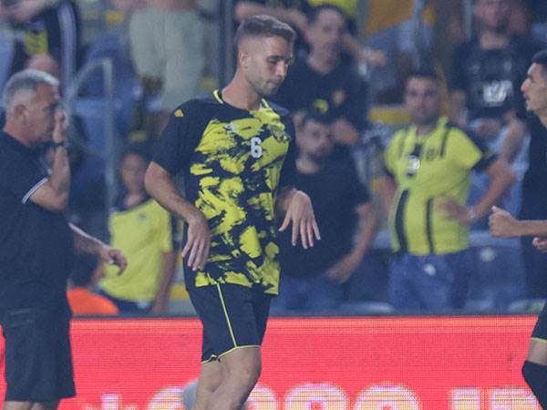 מחכה להחלטות. זרגרי (דני מרון)