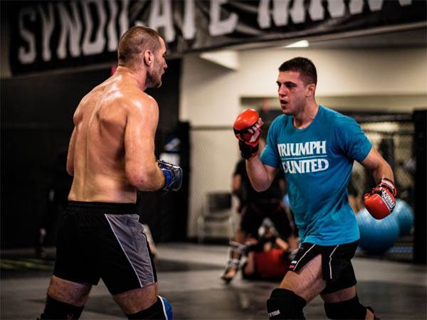 "הקפיץ אותי מנטלית". סמוטריצקי וסטריקלנד (קרדיט: RCC)