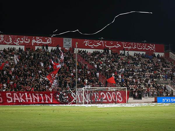 היציע הדרומי ייסגר לשני משחקים (צילום: מאור אלקסלסי)