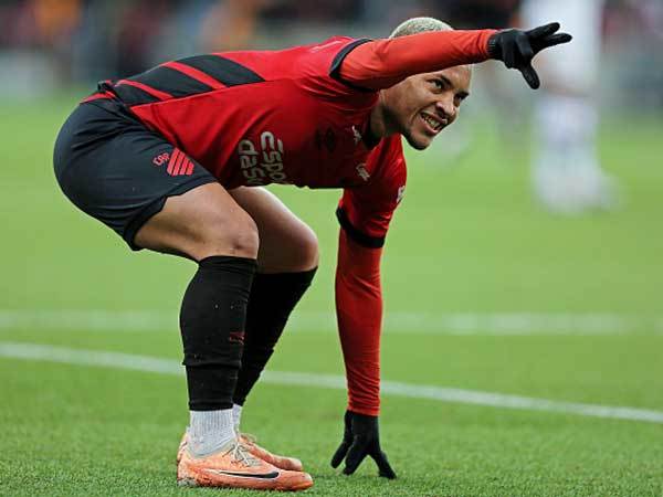 ויטור רוקה. דאגה בברצלונה (GETTY)