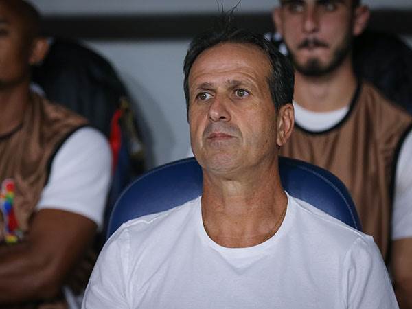 רוני לוי. סובל מחוסרים (מאור אלקסלסי)