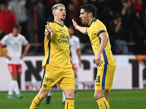 בדריכות למשחק העונה (ברני ארדוב)