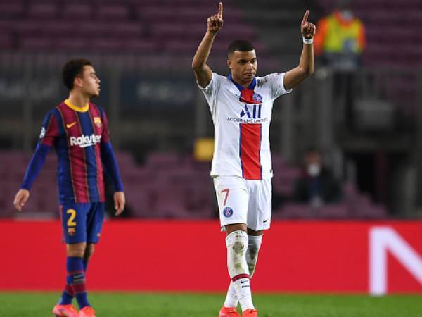 אמבפה שוב מול ברצלונה