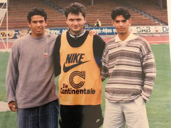 סאסי ודהאן לצד שפויזאט (פרטי)