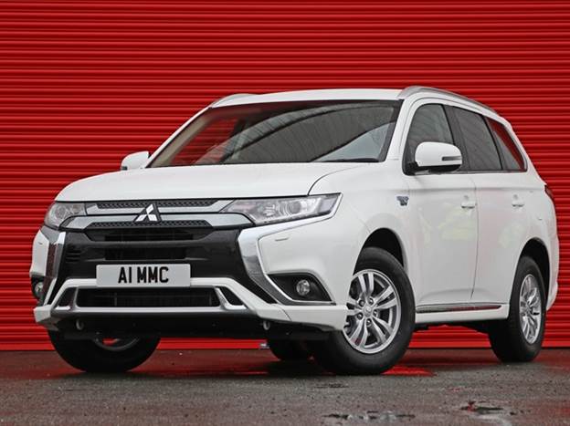 מיצובישי אאוטלנדר פלאג-אין - אם תקפידו על טעינה לא תשרפו טיפת דלק, לפחות בנסיעות העירוניות