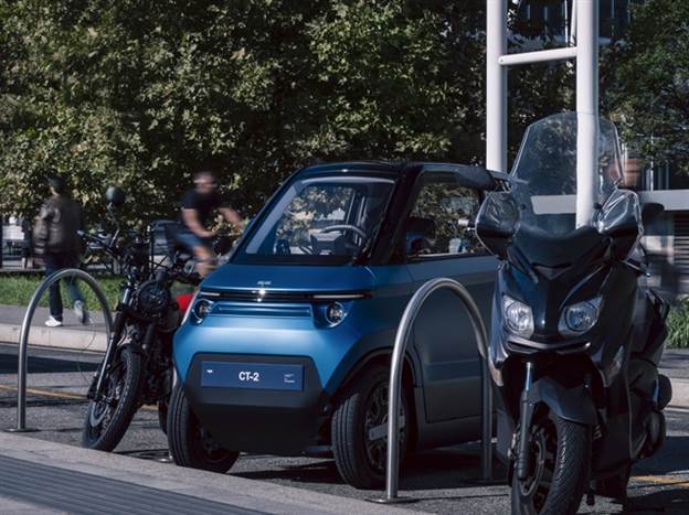 מתקפל לרוחב של מטר אחד בלבד