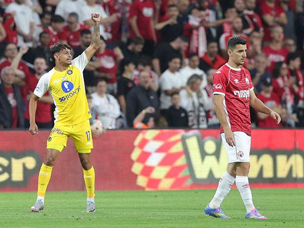 ווסלי פטאצ`י ודן ביטון. לאחד מהם כמעט הגיע ציון 10 (אלן שיבר)