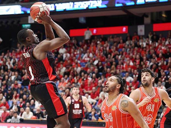 הארפר. משחק עצום נוסף (אלן שיבר)