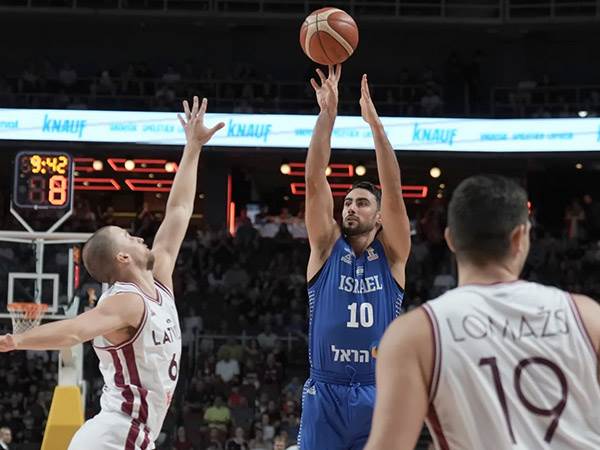 “הנבחרת צריכה לדעת לנצח עם מי שנמצא“ (FIBA)
