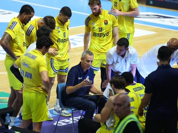 (Nikos Savvides)