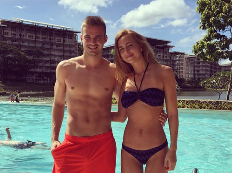 איולפסון עם בת זוגו סילביה, התגברו על הקשיים (צילום: אינסטגרם)