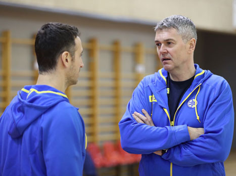 ליובין. מעביר רשמים לבגאצקיס? (מנהלת הליגה)