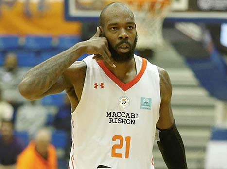 הכריע את המשחק בדקות הסיום. תומאס (אלן שיבר)