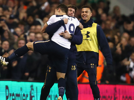 פוצ'טינו בפוזה אבהית שכיחה. פרויקט שונה מיתר קבוצות הצמרת (Getty)