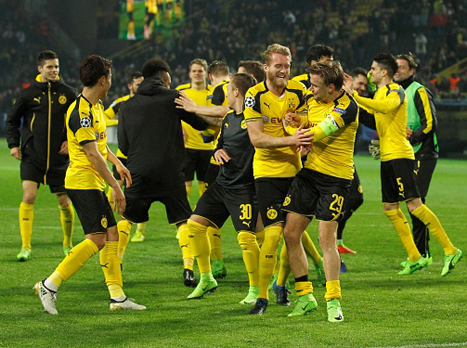 דורטמונד חוגגת. דרסה את בנפיקה (getty)