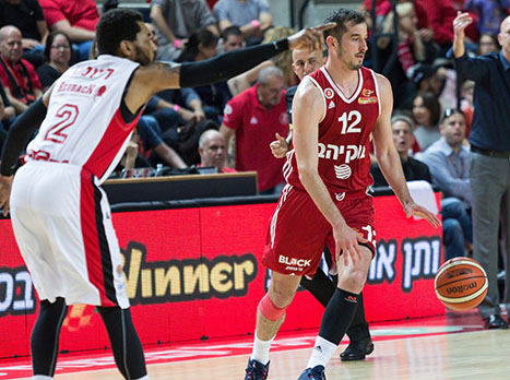 בכורה עם הפסד. זליקוביץ' (מנהלת הליגה)