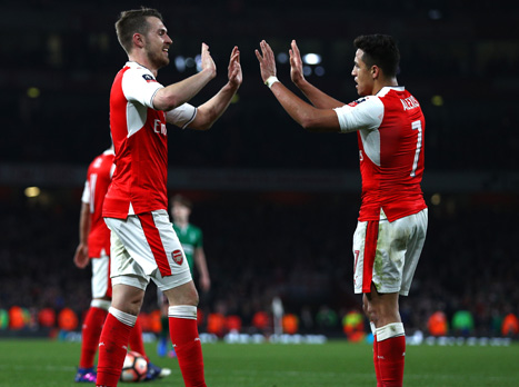 ארסנל רוצה להציל את העונה (getty)