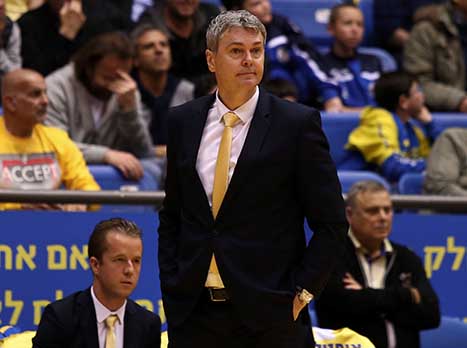 בגאצקיס. ביקש גארד זר