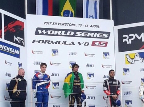 ניסני על הפודיום