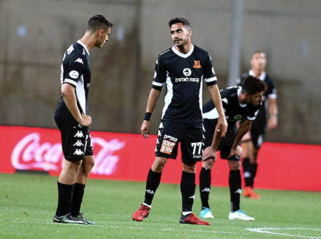 בני יהודה מסובכת בתחתית (אלן שיבר)