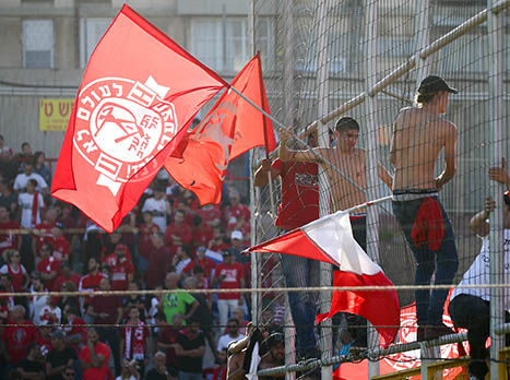 "מול הקהל הביתי נעשה את העבודה" (דני מרון)