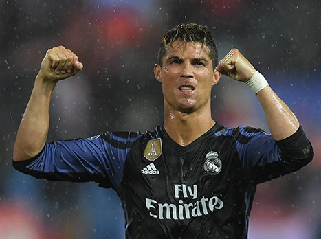 מסתער על תואר שני ברציפות. רונאלדו (getty)