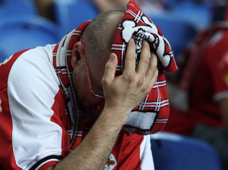 ייאוש מוחלט ביציעים בנתניה (אלן שיבר)