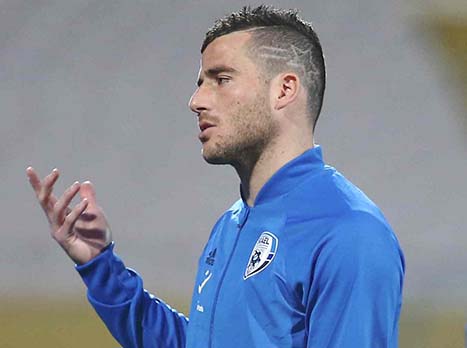 "הסב נזק תדמיתי לנבחרת". חמד (אלן שיבר)