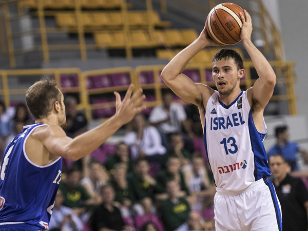 הובר: "ידענו לעשות את הפעולות הנכונות בסוף. אנחנו עם הפנים למחר" (צילום: FIBA)